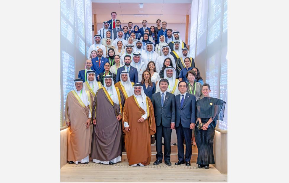 His Royal Highness Prince Salman bin Hamad Al Khalifa, Crown Prince and Prime Minister, yesterday attended Bahrain’s National Day celebrations, held under his patronage, at Expo 2025 Osaka in Japan. HRH Prince Salman affirmed the kingdom’s commitment to participating in international exhibitions and events, recognising them as important platforms for showcasing its achievements and reinforcing its standing on the global stage. “This commitment aligns with Bahrain’s goals of comprehensive development, led by His Majesty King Hamad,” he said.